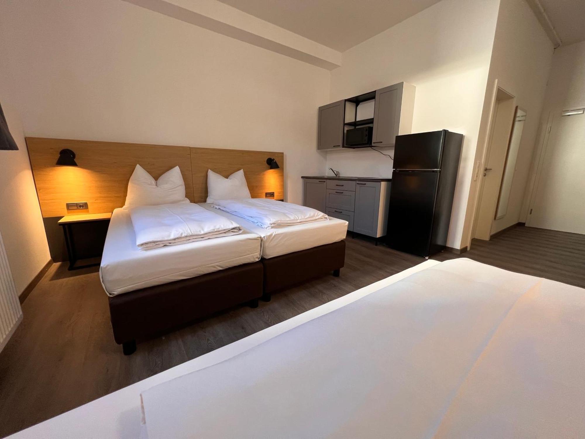 24Seven Apartments - Self Check-In Алтдорф Екстериор снимка