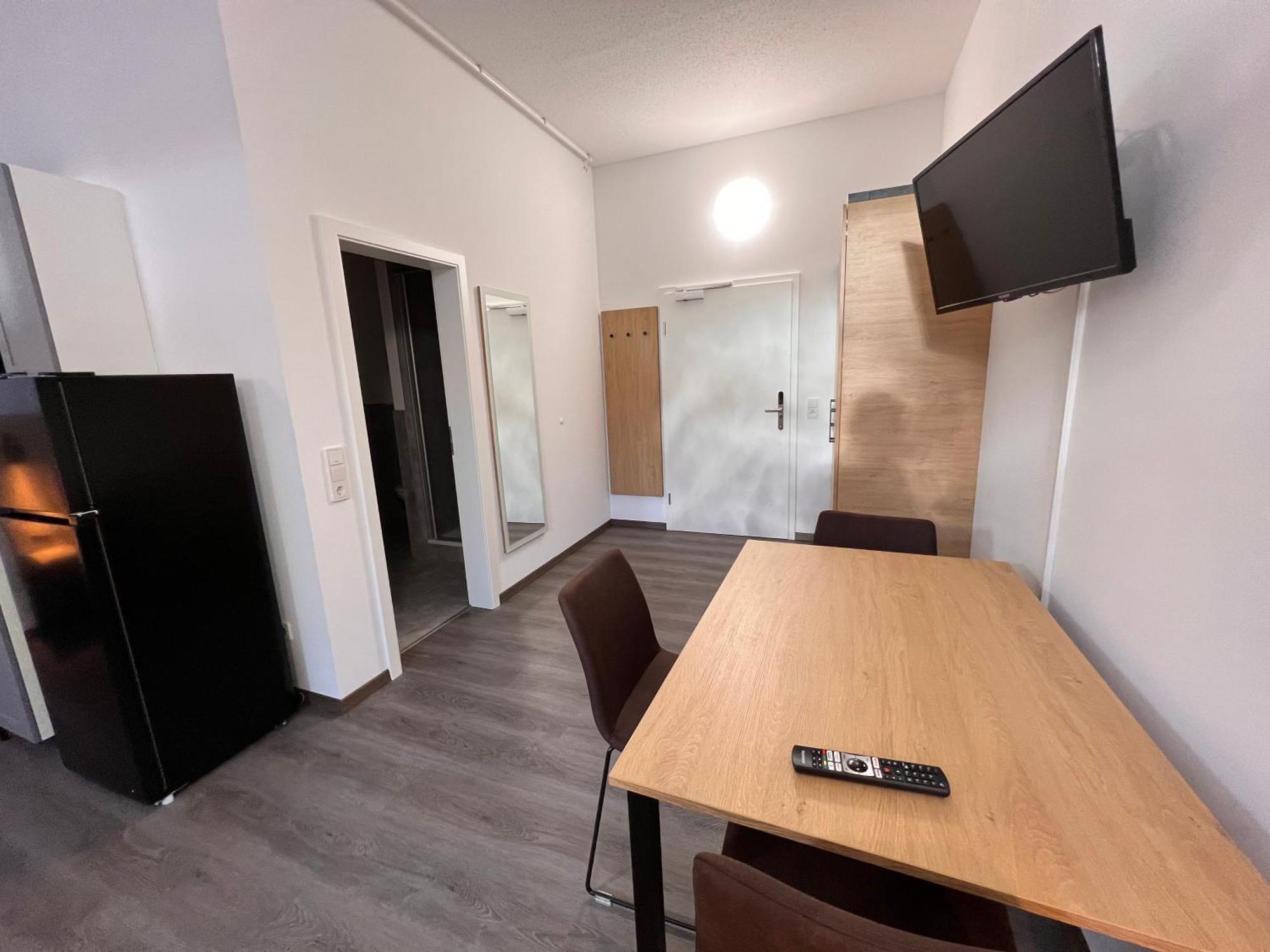 24Seven Apartments - Self Check-In Алтдорф Екстериор снимка